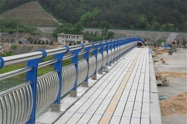 上海不锈钢桥梁灯光护栏