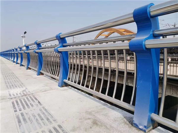 上海304不锈钢复合管护栏的生产工艺揭秘