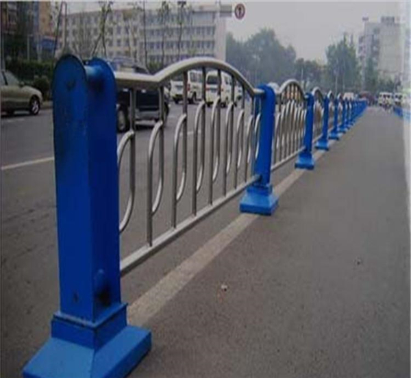 上海不锈钢防撞栏杆生产制造工艺